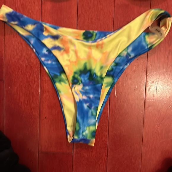 Shein Multi color Bikini - Picture 6 of 8